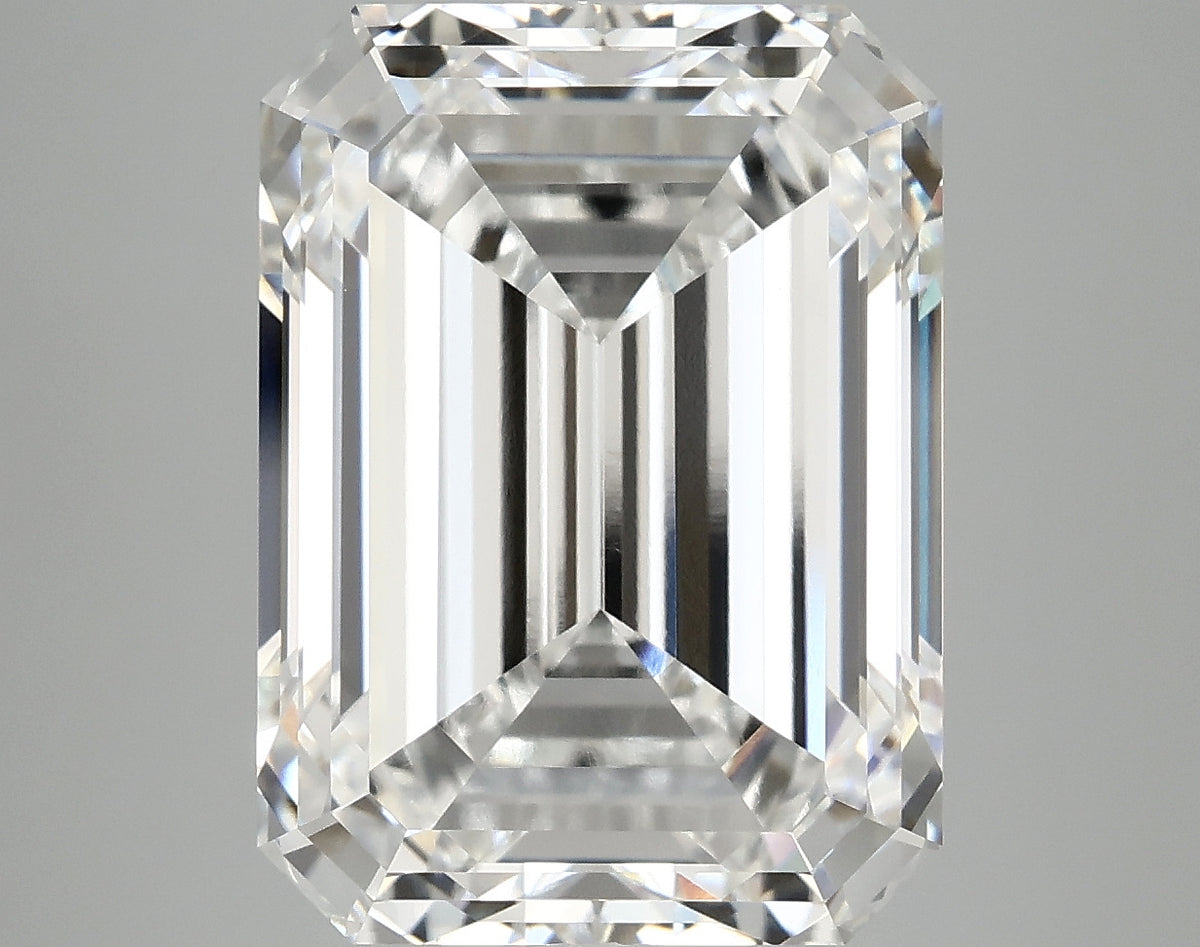 9.8 ct EM Lab-Grown Diamond · E / VVS2 · IGI