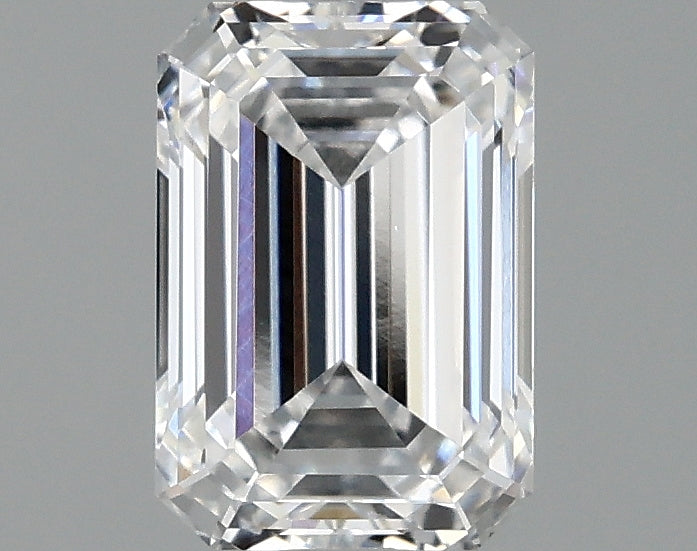 1.04 ct EM Lab-Grown Diamond · D / VVS2 · IGI